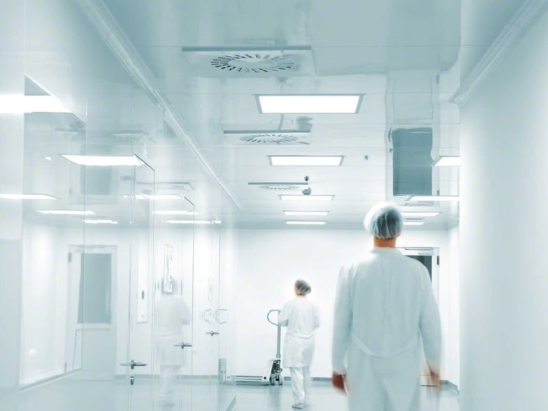 como é feito o tratamento do ar num hospital grande
